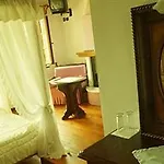 Πανσιόν Mansion Theodora